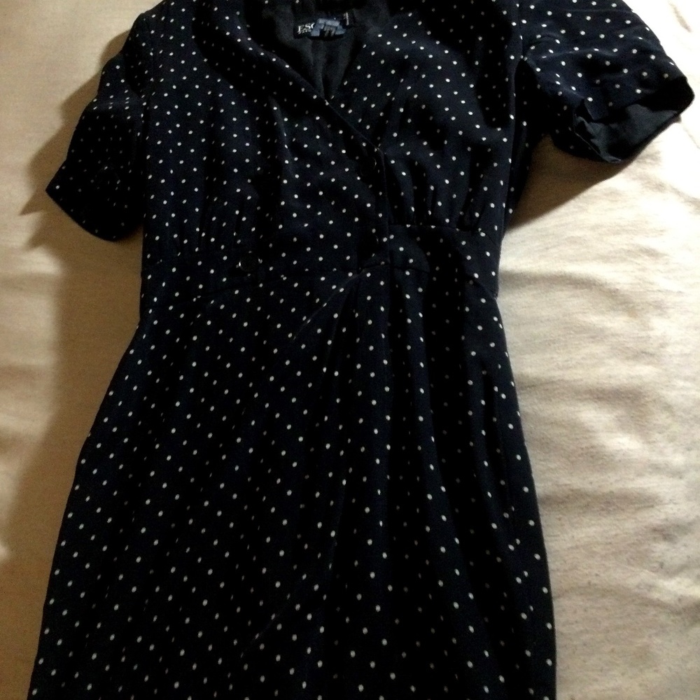 Vintage Escada 100% silk dress, sz 38 below the knee polka dot